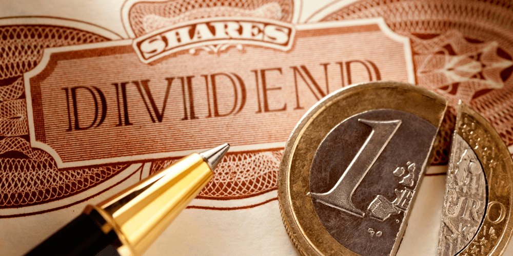 Tři firmy, o kterých nikdo nemluví, a přesto platí dividendu spolehlivěji než slavná jména