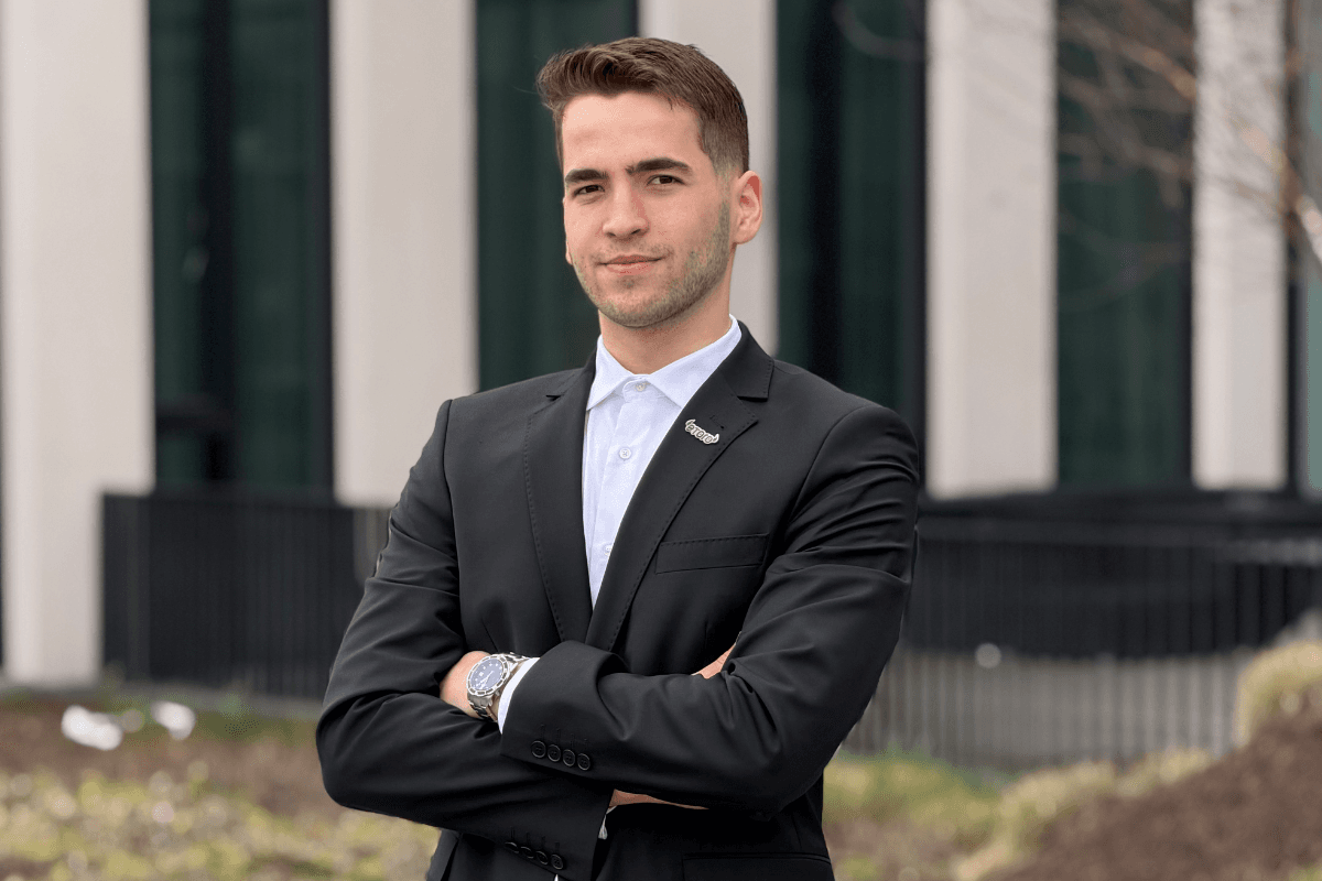 Dividendové akcie to odnesou, jediným úkrytem může být AI, říká Jakub Rochlitz z etoro