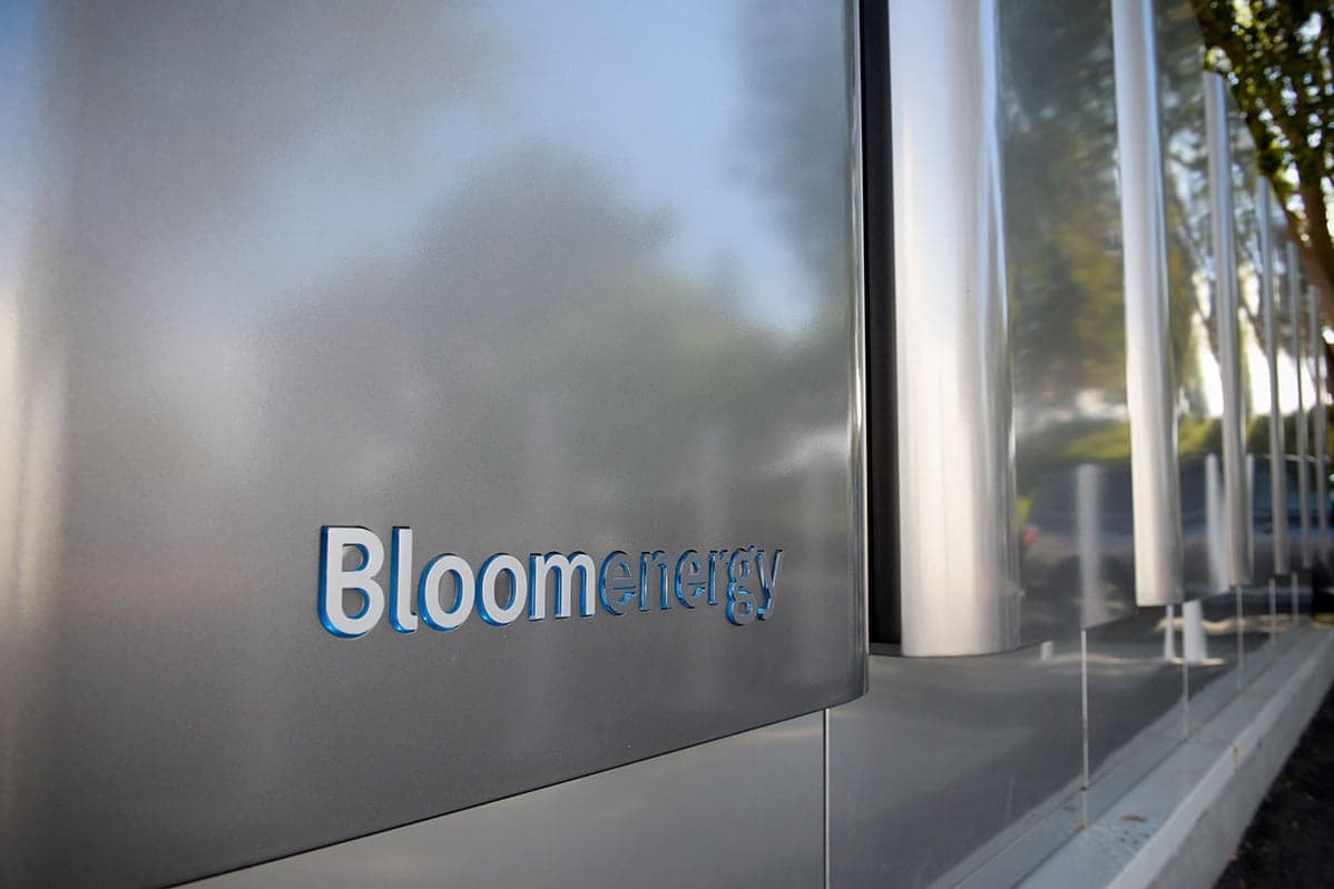 Akcie Bloom Energy ztratila 36 %. Firma přitom zdvojnásobí tržby a Oracle u ní objednal 2,8 gigawattu