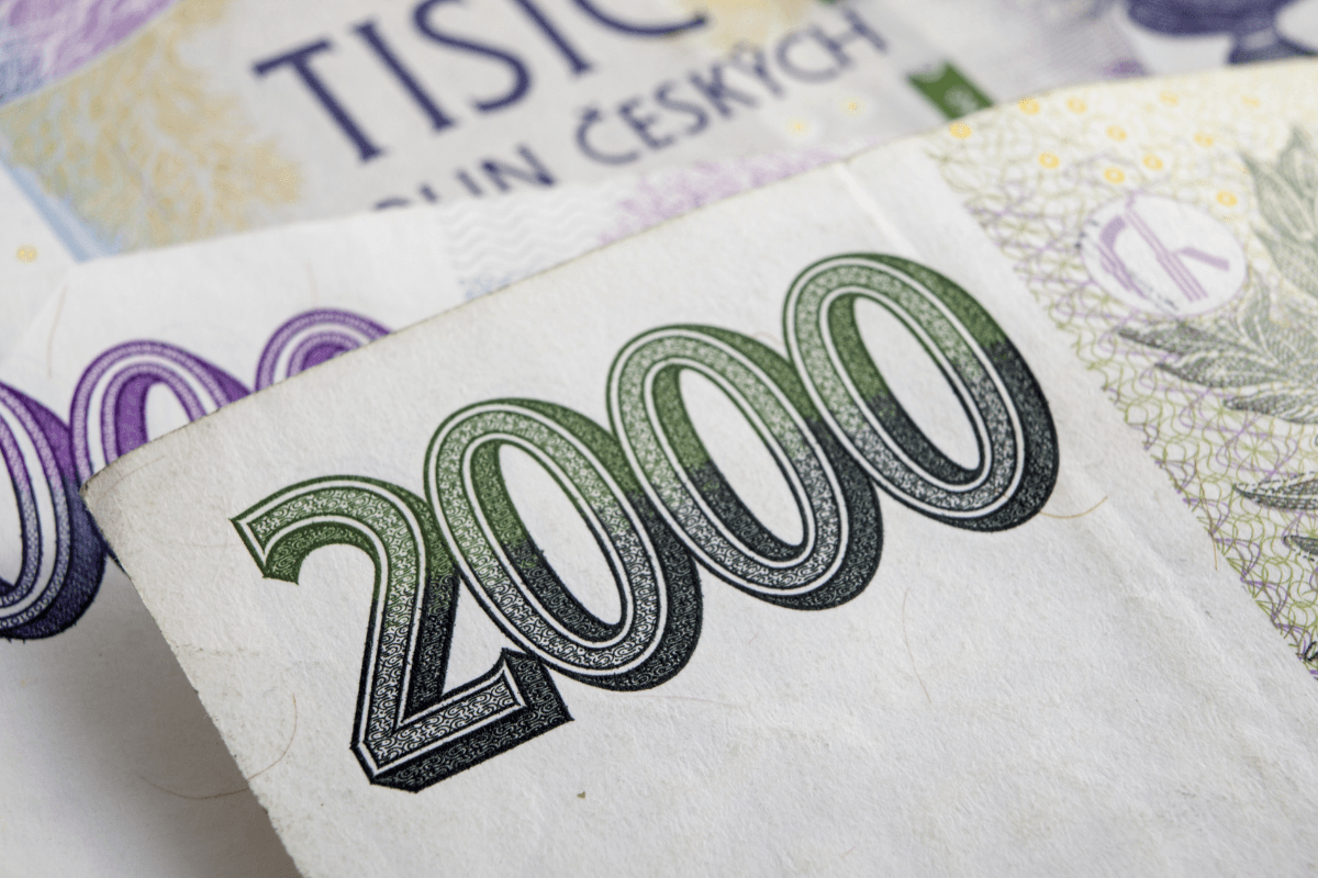 Dluhopis Republiky vynese na 100 tisících 3 750 korun ročně, termínovaný vklad se 4 % po zdanění jen 3 400