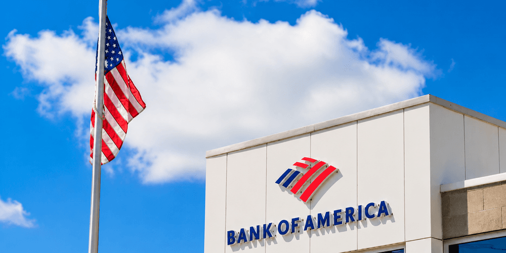 Sedm z deseti varovných signálů svítí. Bank of America radí vybrat zisky, zatímco Wall Street věří v další růst