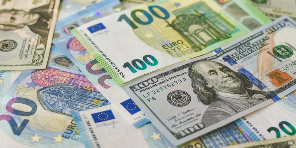 Inflace je zpět a centrální banky jsou pod tlakem. Goldman Sachs varuje, ekonomové bijí na poplach
