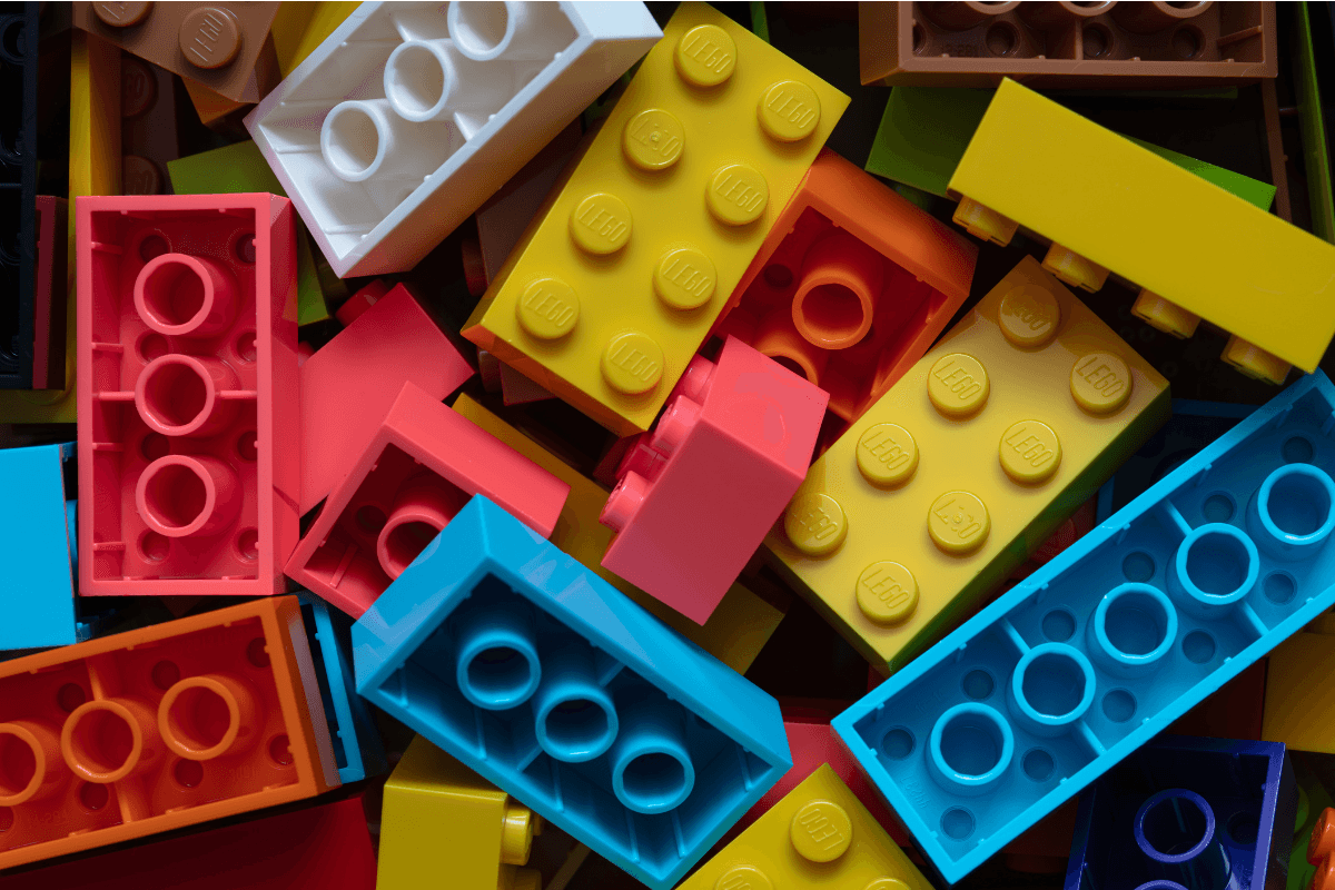 Karty, LEGO a whisky: co data říkají o sběratelských investicích